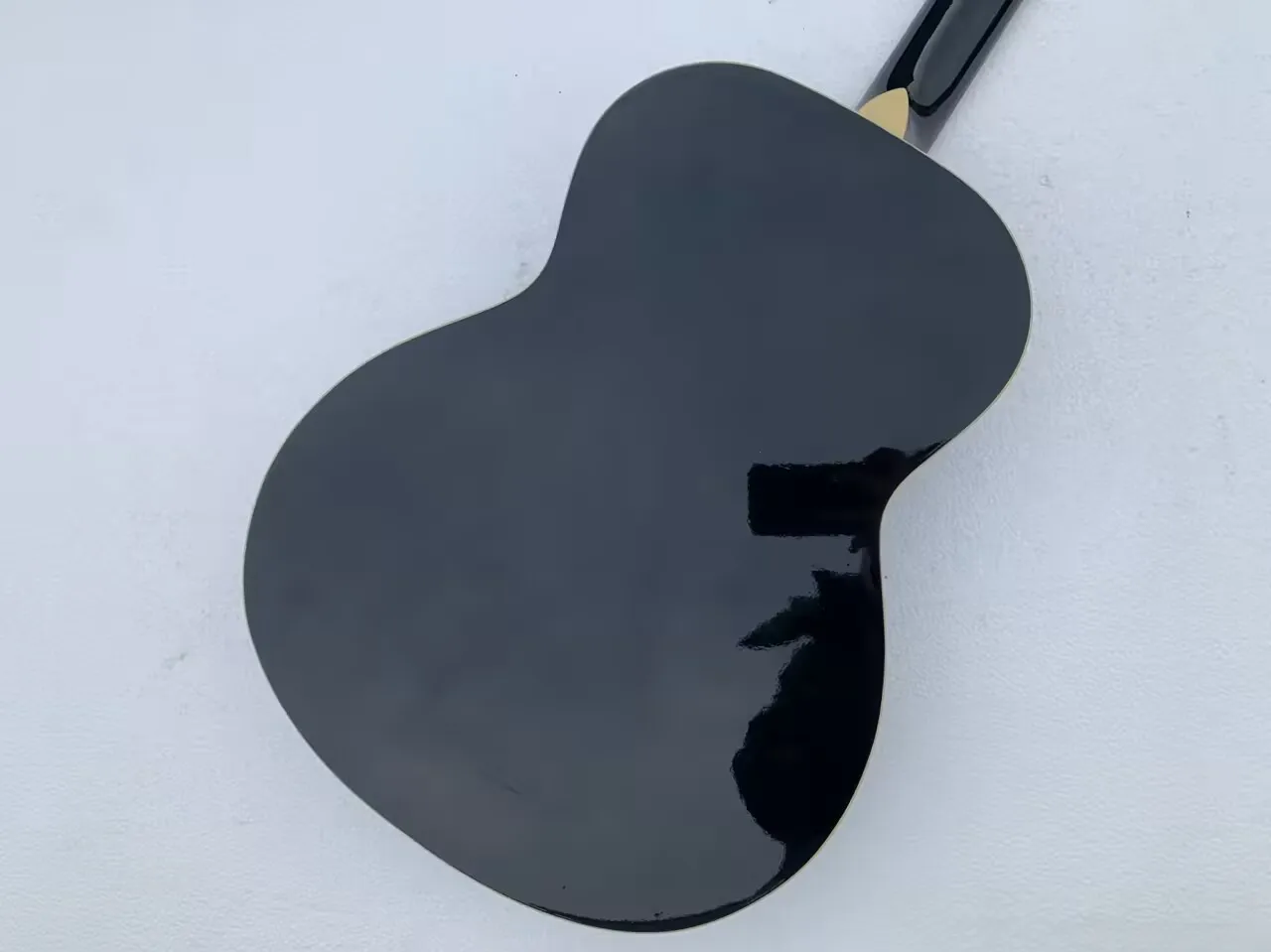 S7043243f4d614b09952c20a535cf4a6a6