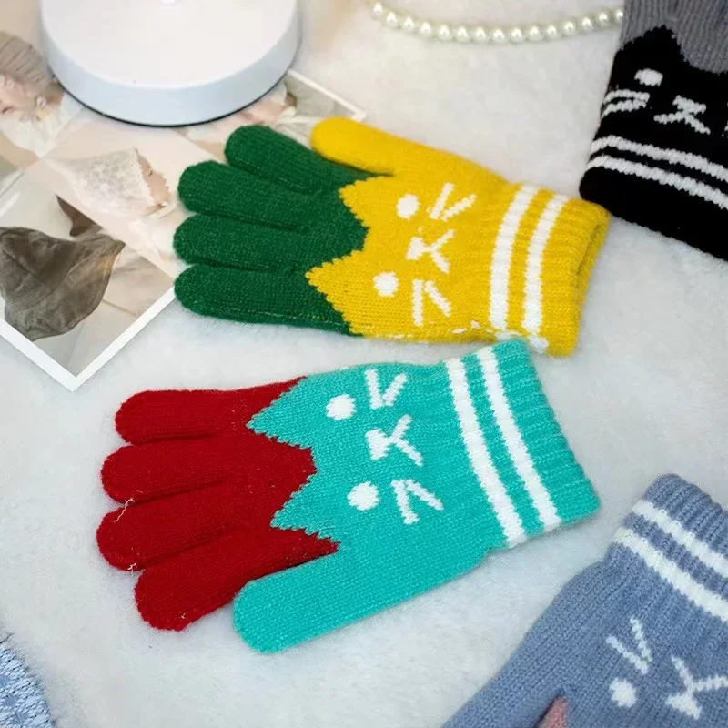 Winter Knitted Children's Gloves 4-10 Years