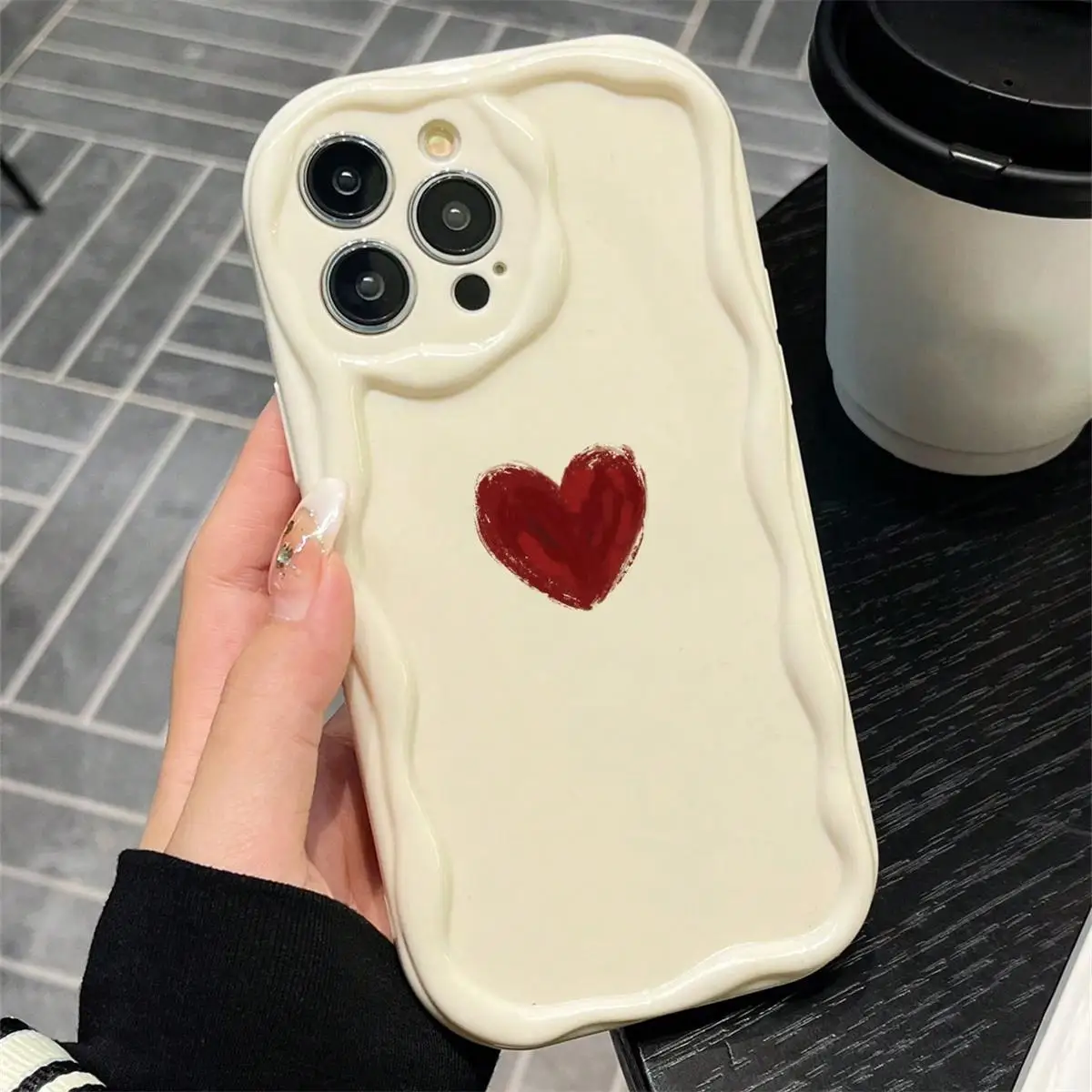 Soft Silicone Wavy Edge Love Heart Phone Cover