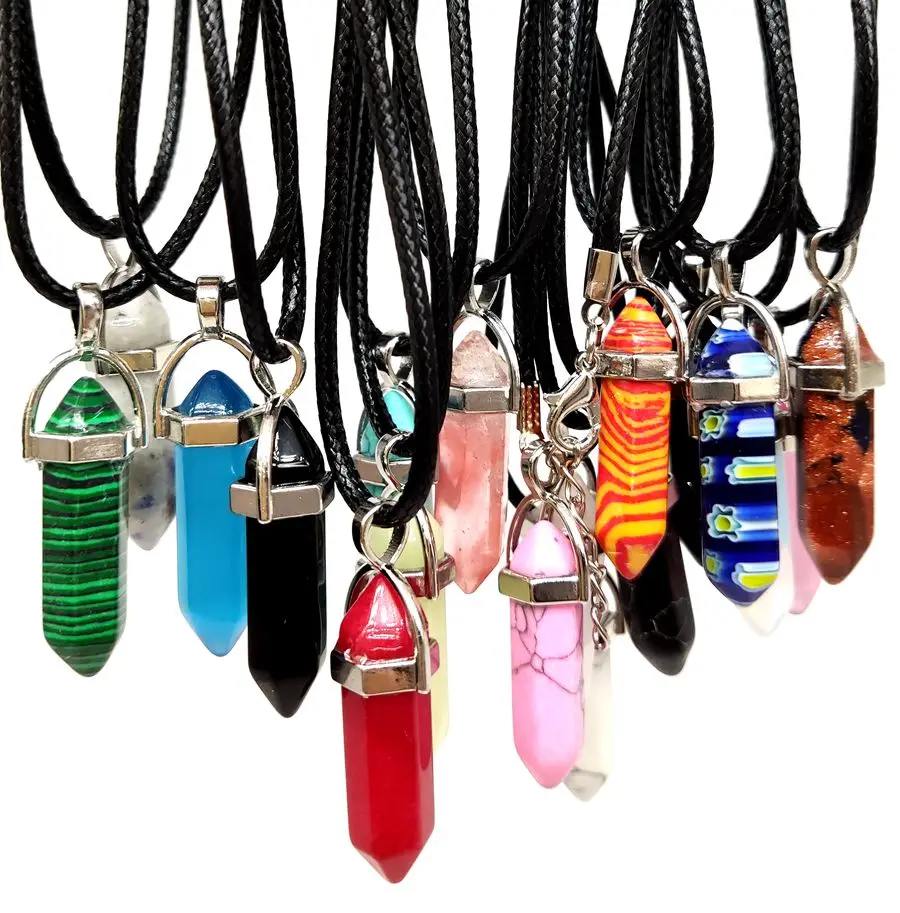 Großhandel 30 Stück Sortierte Heilende Chakra-Kugelstein-Kreuzanhänger Halsketten für Männer und Frauen Trendiger Schmuck