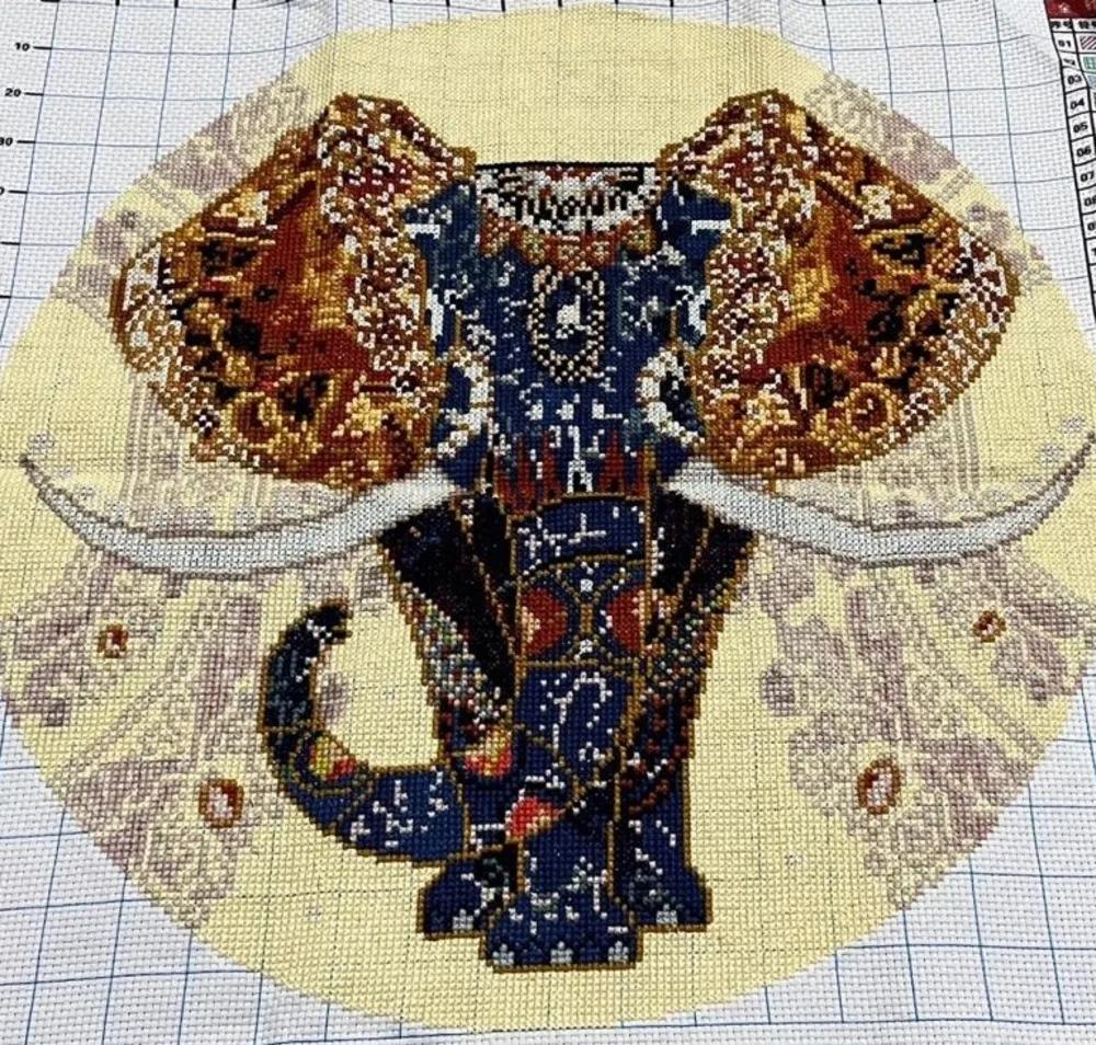 手描きの刺embroideredシュノーケル象、悪意のあるクロスステッチ、56x56-cm、完成品