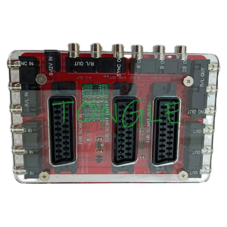 새로운 1 IN 4 OUT 자동 스위처 1 Way In RGBS / SCART (EUR) 4 Way Out ( 2 * RGBS / 2 * SCART European) 디스트리뷰터 아케이드 게임