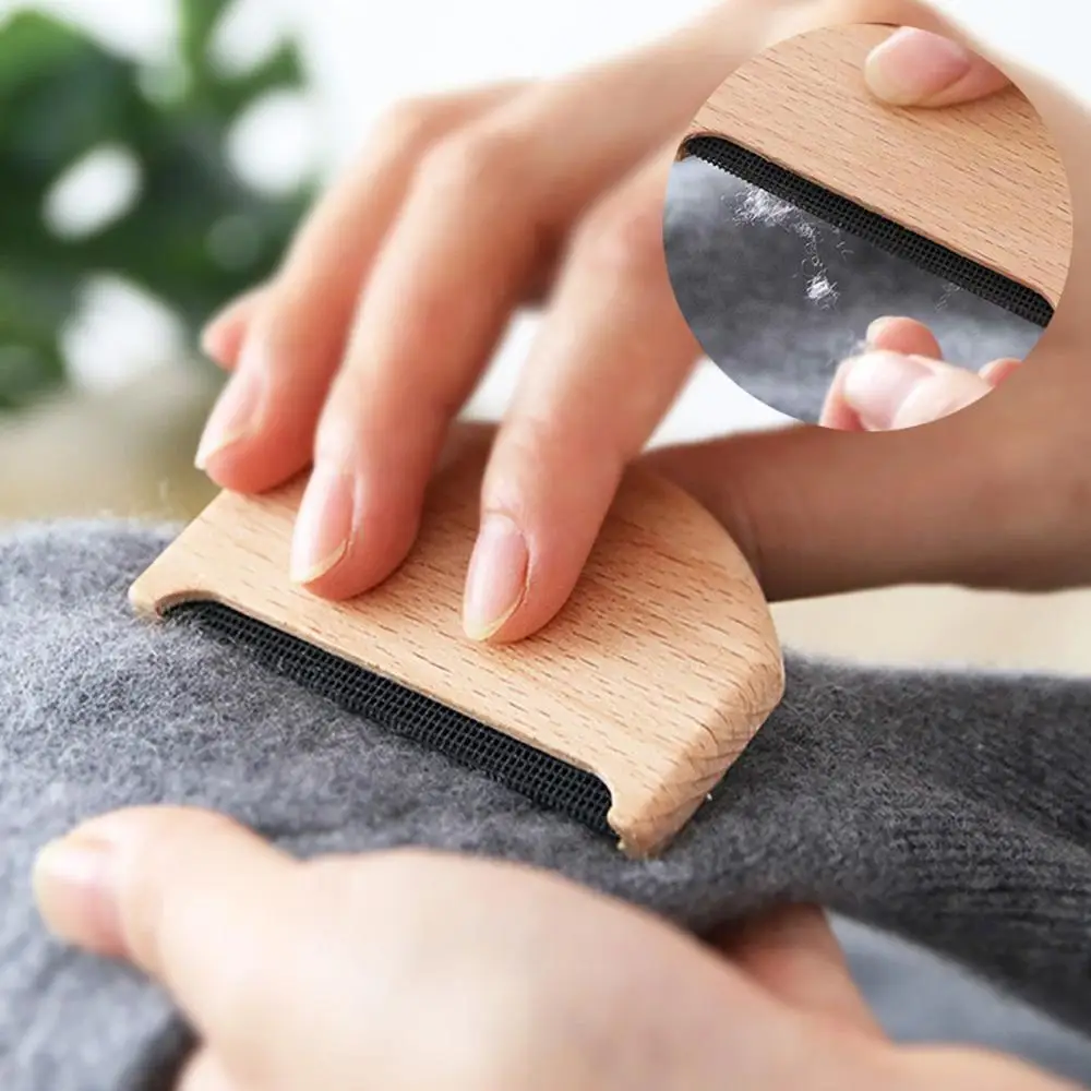 

Wooden Epilator Sweater Clothes Shaver Fabric Clothes Sweater Lint Removers Manual Portable Wooden Lint Trimmer Comb Shaver