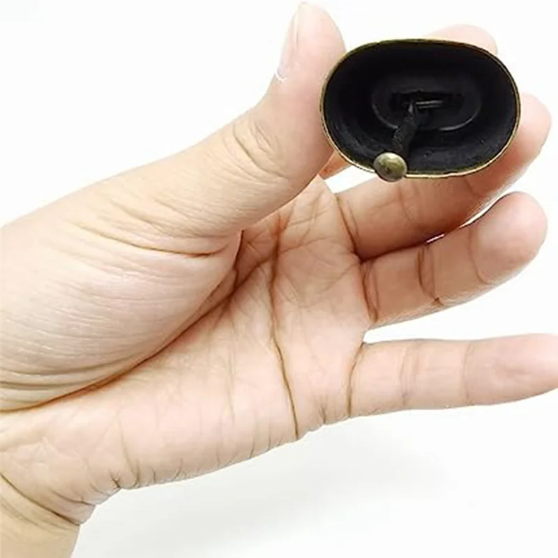 18PCS Vintage Style Metal Cow Bell for Grazing Cattle and Sheep, Commonly Used for Holiday Cheer