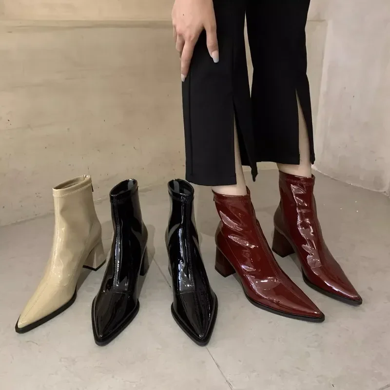 

Ботинки Челси женские из лакированной кожи, на высоком каблуке