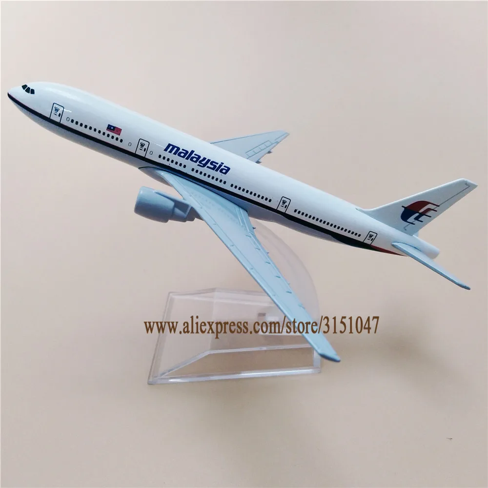 Details about   20CM Malaysia Air Riths BOEING 777 Passenger Airplane Metal Plane Diecast Model 