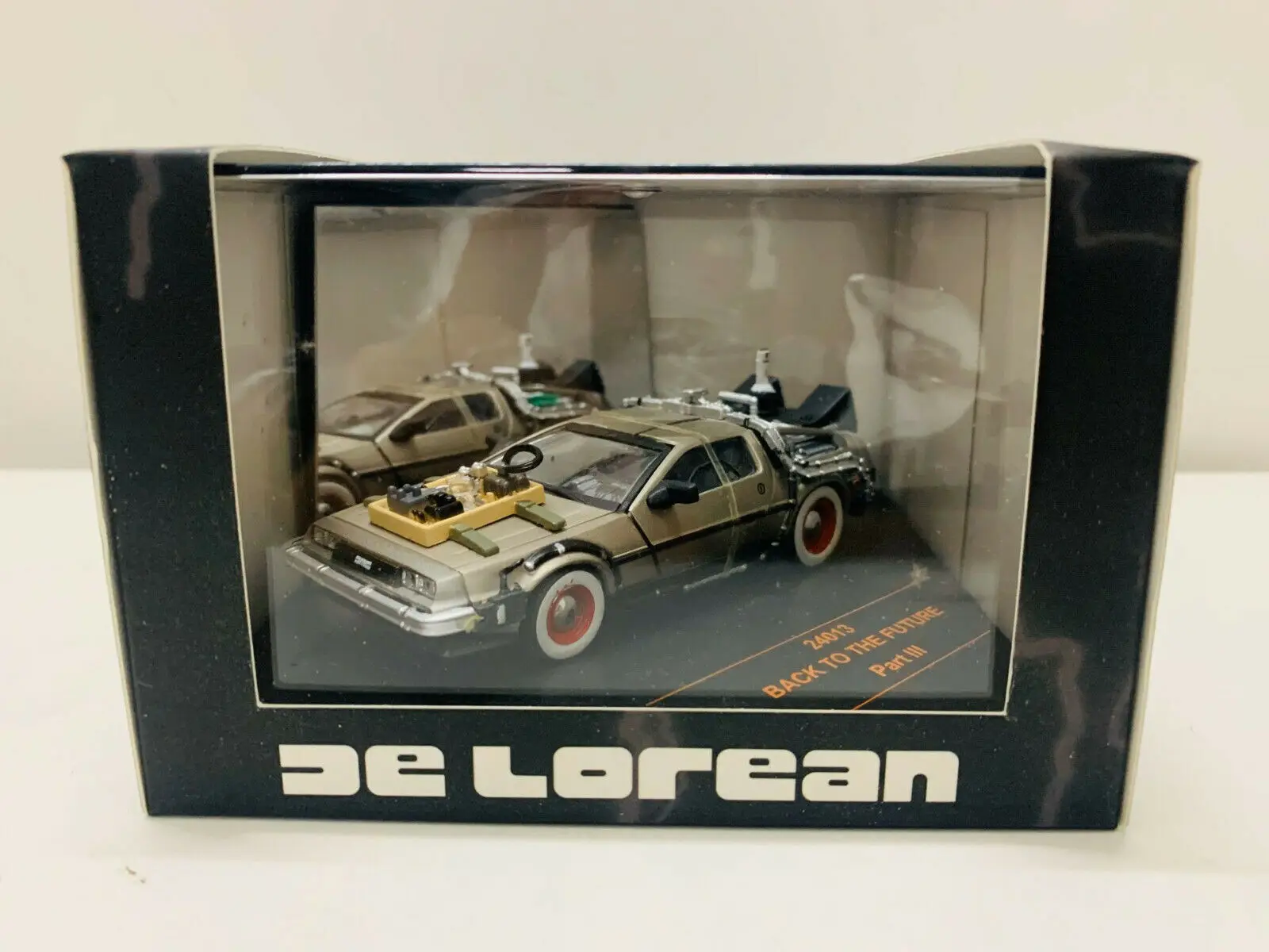 Maquette 1:43 DeLorean Time Machine Back To The Future 3 - Vitesse VE24013 - Neuf
