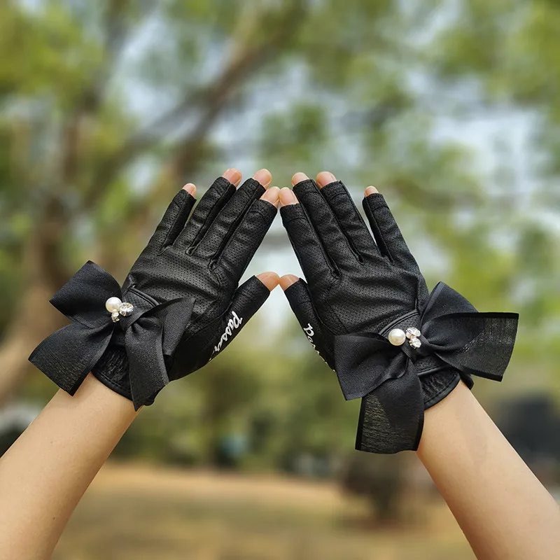 Korean version of exposed finger golf gloves for women's hands, breathable and wear-resistant, non slip PU gloves for hands