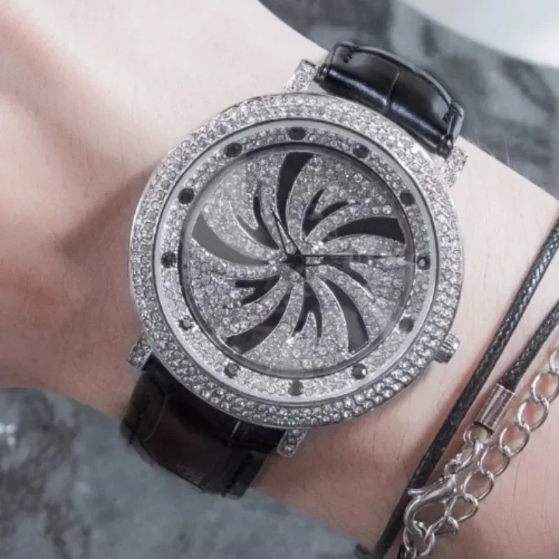 Good Luck Couple Watch Rotable Dial Luxury Diamonds Waterproof Lady Watches Babysbreath Fashion Mens Clock Men and Women Relógio