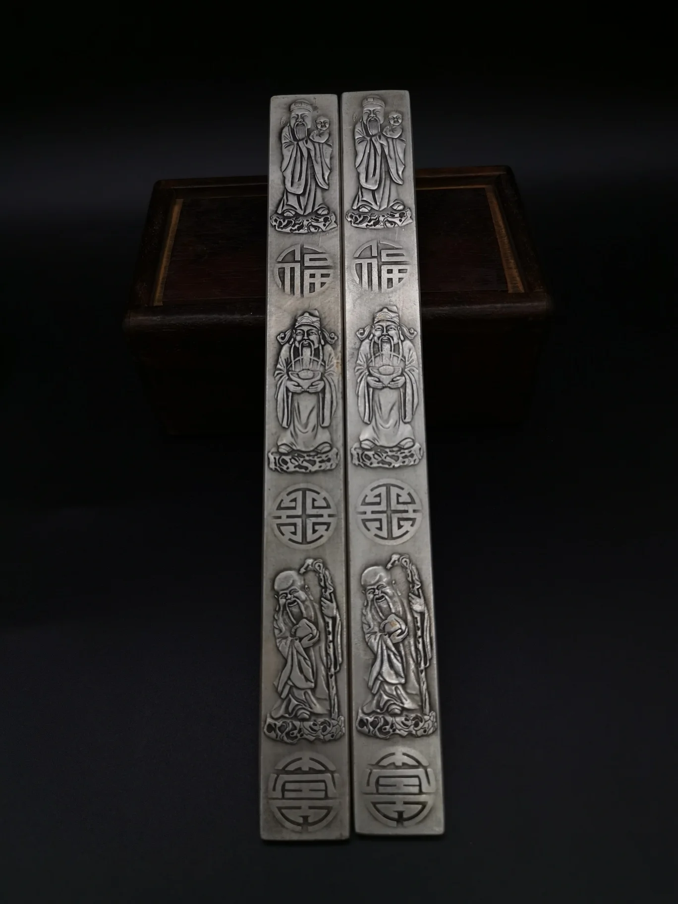 

Collect Chinese Elaboration Cupronickel Auspicious Lucky Wealth“ Fu Lu Shou”Paper-Weight Metal Crafts Home Decoration