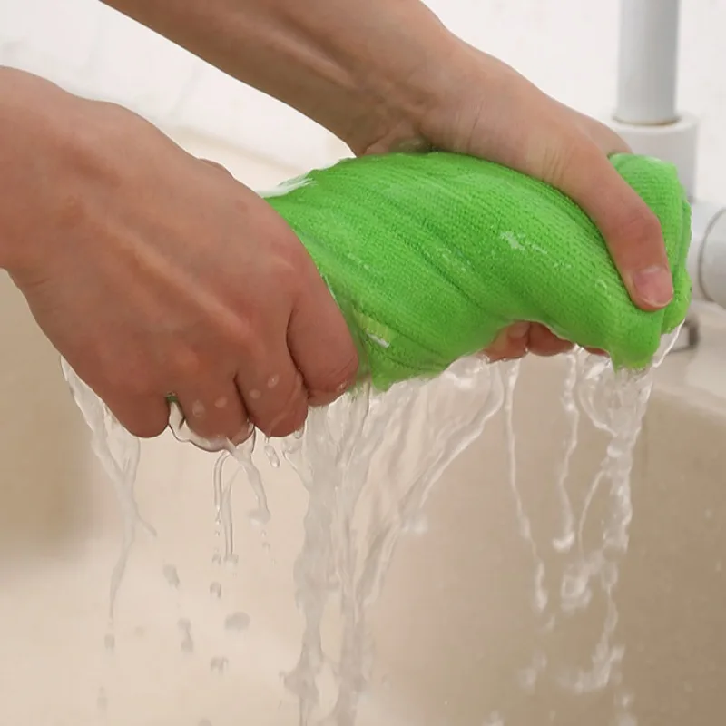 Durable Absorbent Microfiber Cleaning Towels – Pack of 3/10
