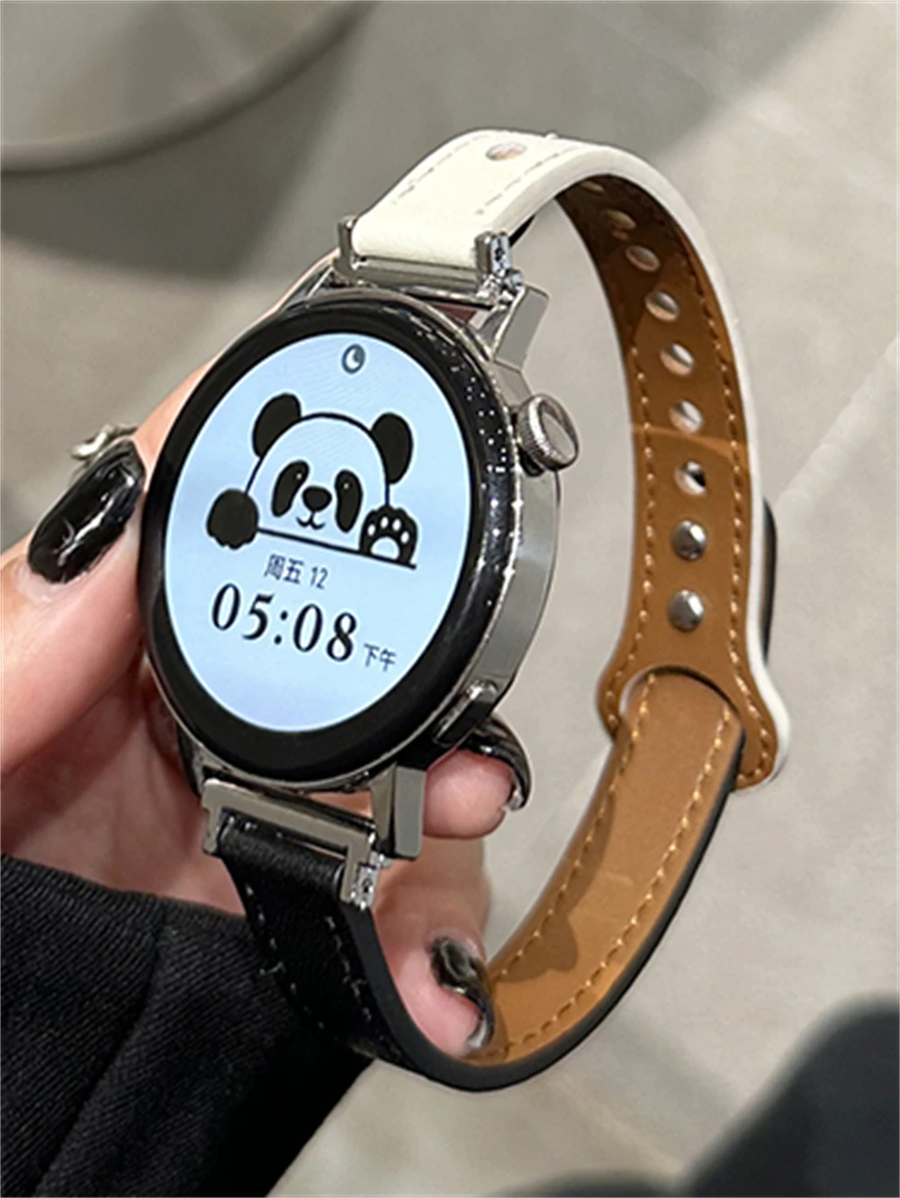 Elegant Thin Leather Smartwatch Band - Premium Strap Bracelet