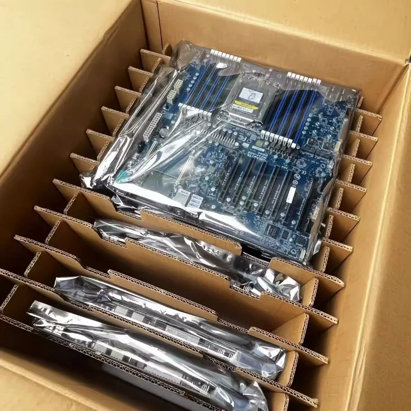 CPS2 マザーボード MZ32-AR0 PCI-E4.0 メインボードサポート 280W 7H12/7R32/7T83 分解