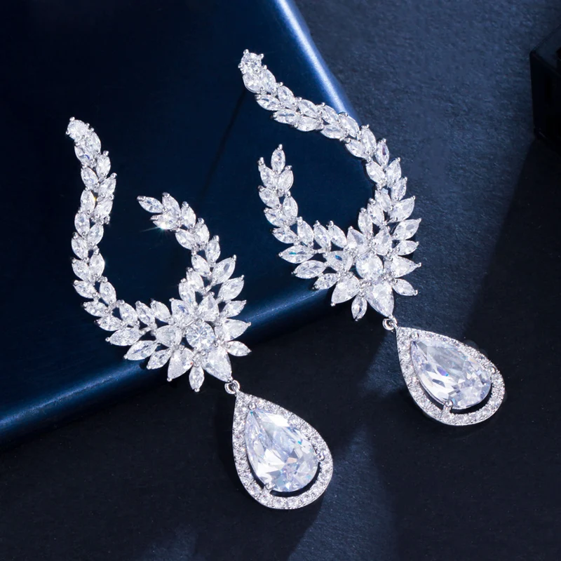 ThreeGraces Glittering Cubic Zirconia Long Dangle Bridal Engagement Earrings for Women Party Dress Jewelry Accessories E1123