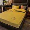 3pcs Set Super Soft Velvet Fitted Sheet Embroidery Coral Fleece Bed Sheet Set King Queen Size 1pc Mattress Cover+2pcs Pillowcase 5