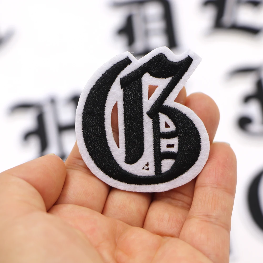 1PC A-Z Eisen auf Patches Nähen auf Applikation Patches Griechisches Alphabet Gestickte Patches Diy Benutzerdefinierte Name Logo Abzeichen Dekor Reparatur Patch – Detail 11