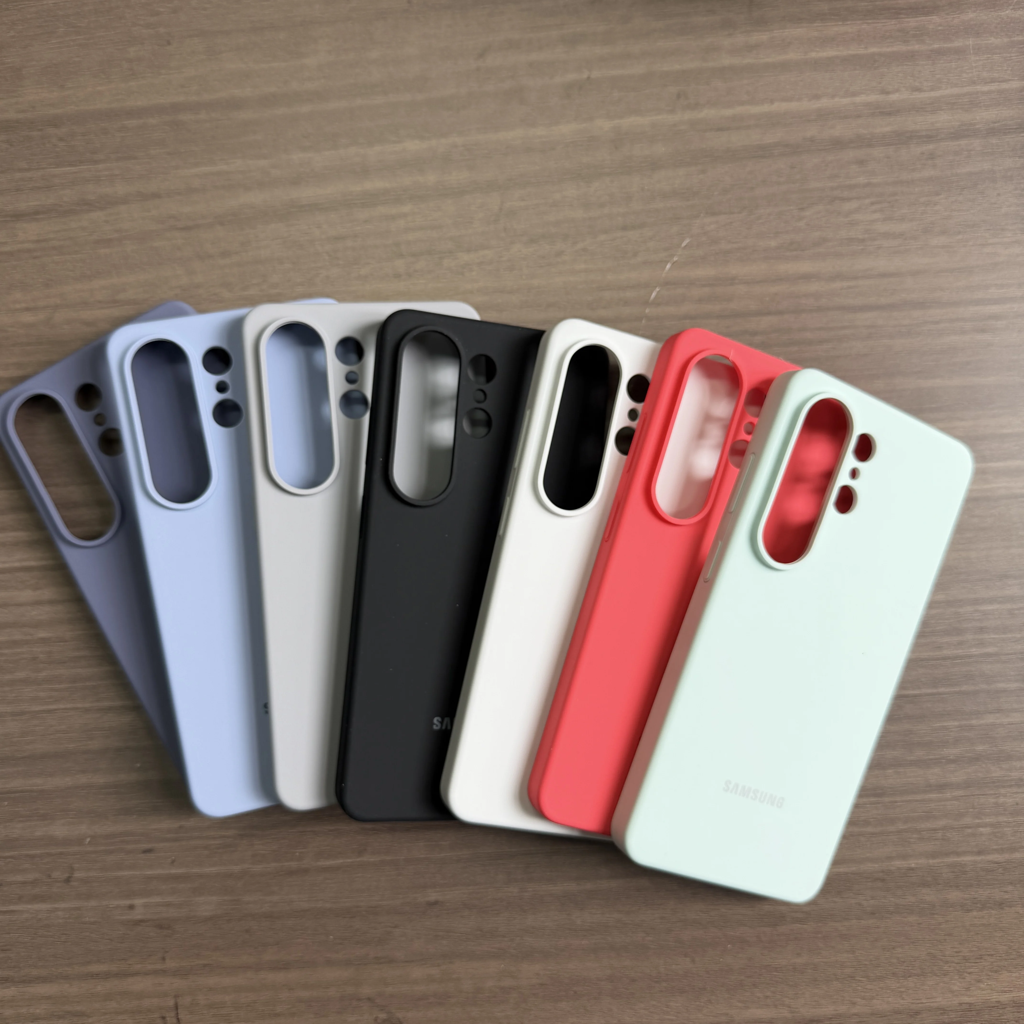 Premium Samsung Galaxy Silicone Case with MagSafe Wireless Charging Compatibility