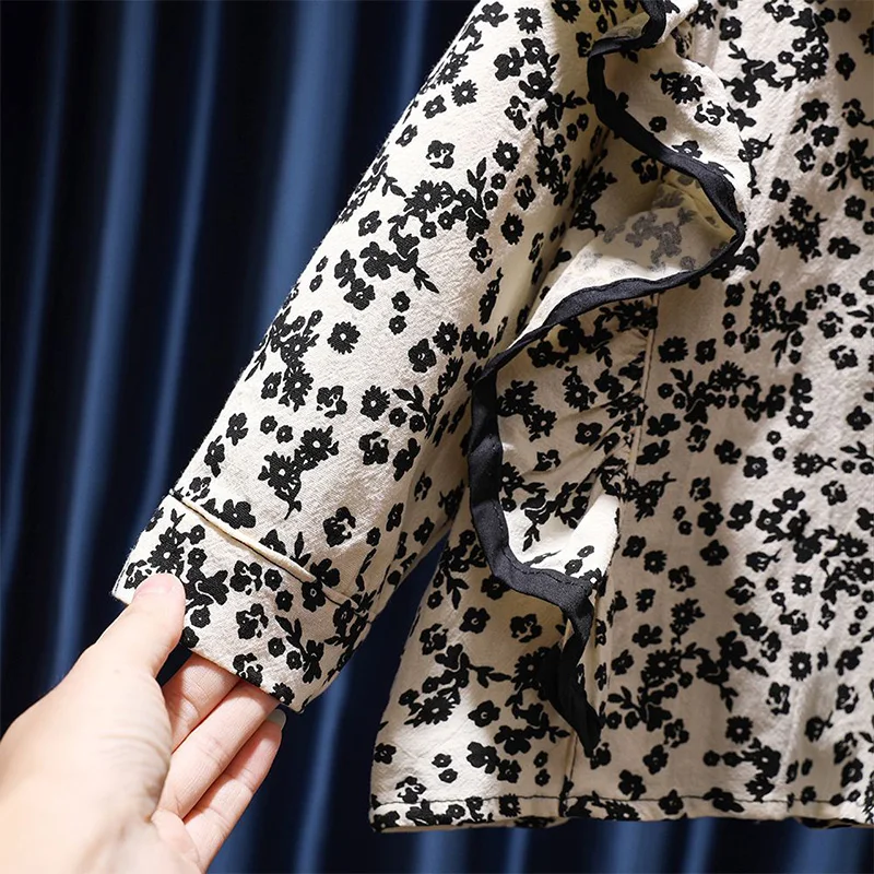 Kids Shirts Fashion Floral Printing Peter Pan Collar Splicing Agaric Edge Contrast Color Button Blouse