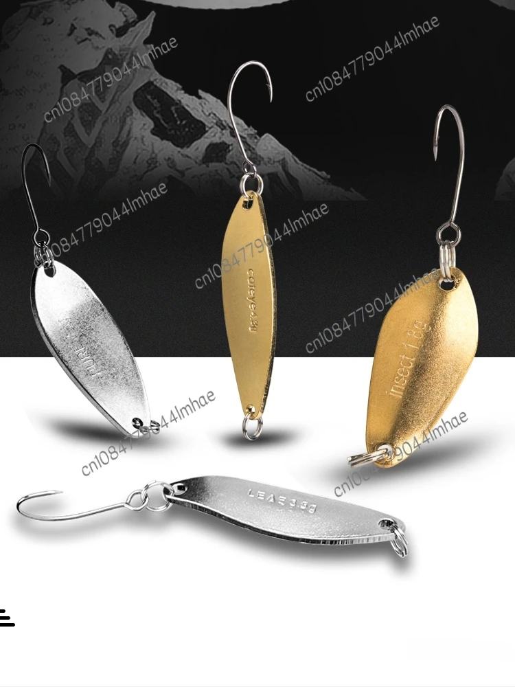 

Sequined Suit Lure Single Hook Mouth White Strip Lure Bait