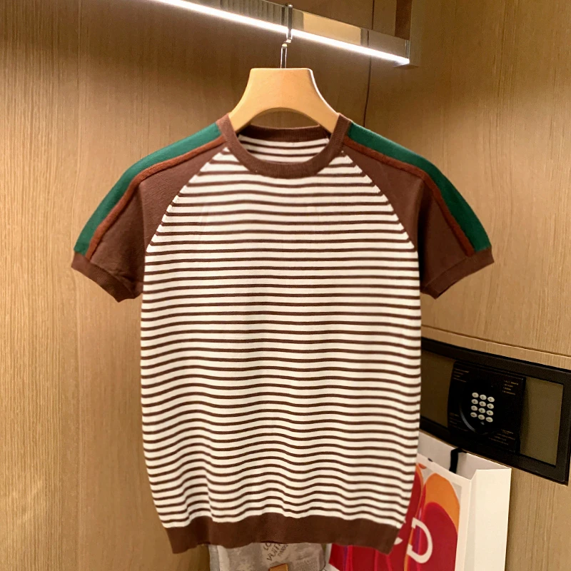 

Мужская трикотажная рубашка в полоску, с круглым вырезом и коротким рукавом