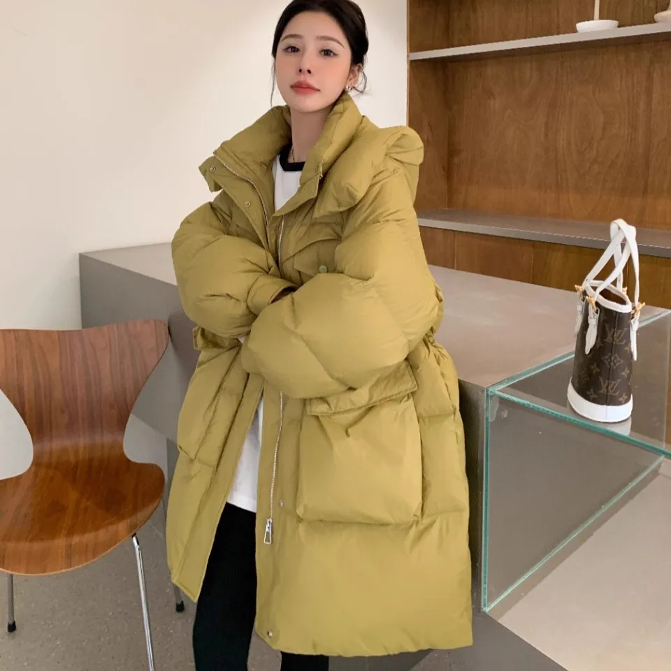 Рисунок 4 - Белое пуховое пальто на утином