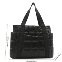 Sacs à bandoulière rembourrés pour femmes, sacs à main noirs de grande capacité de styliste en Nylon et coton, fourre-tout chaud solide, hiver 2025 6