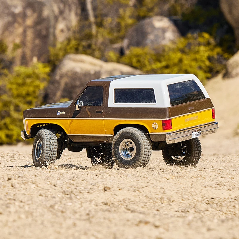FMS RC Car 1:24 FCX24 K5 Blazer Pickup Truck Off-road Climbing Vehicle Cars Flat Sports  With Two-Speed Kids Adult Toys Gift 4