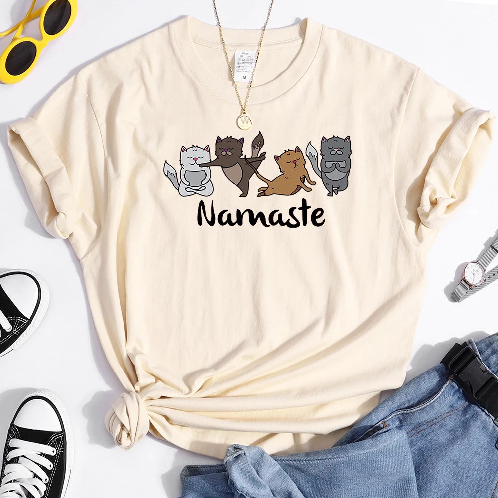 Happy Kitten Dancing Happily Printing T-shirts For Women Vintage Tshirts Oversize o-neck Top Fashion Soft Woman's Tshirts