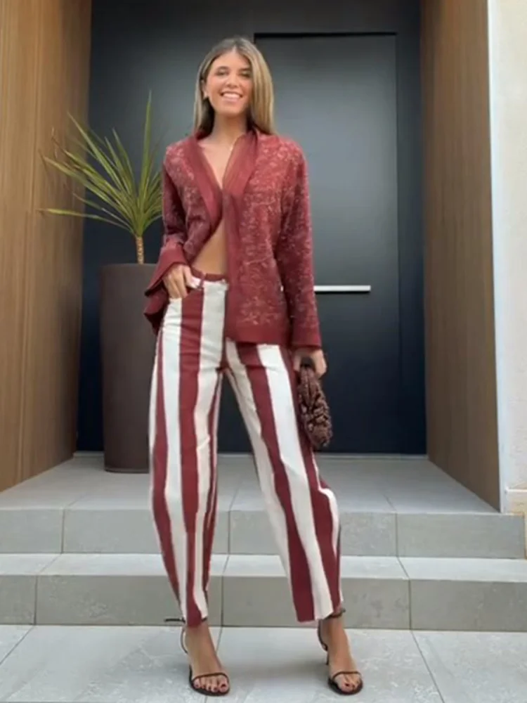 Jean décontracté rayé pour femme, taille mi-haute, avec poches à bouton unique, coupe droite, collection Printemps-Été 2026, pantalon tendance pour femme