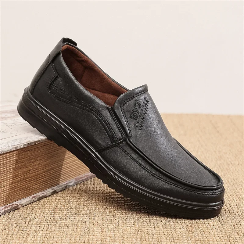 Men's Casual Slip-On Shoes Soft Bottom Leather Simulation Black Business Lazy Dad Shoes Large Size Cross-Border Round Toe