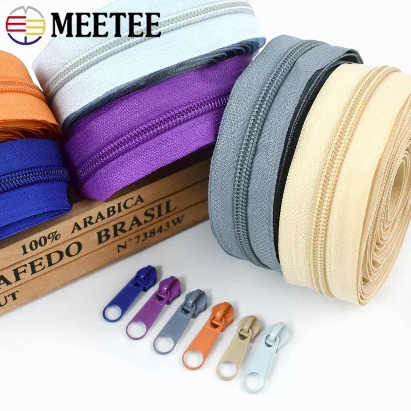 Colorful Nylon Coil Zipper Tape with Sliders for DIY Sewing and Garment Decoration