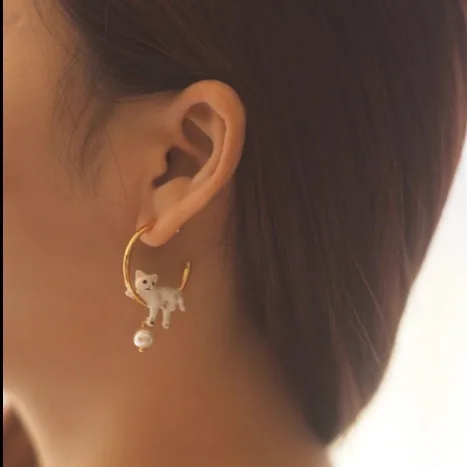 2025 귀여운 고양이 반지 레트로 귀걸이 패셔너블한 진주 에나멜 공예 귀걸이 라이트 럭셔리 심플 스타일 귀걸이