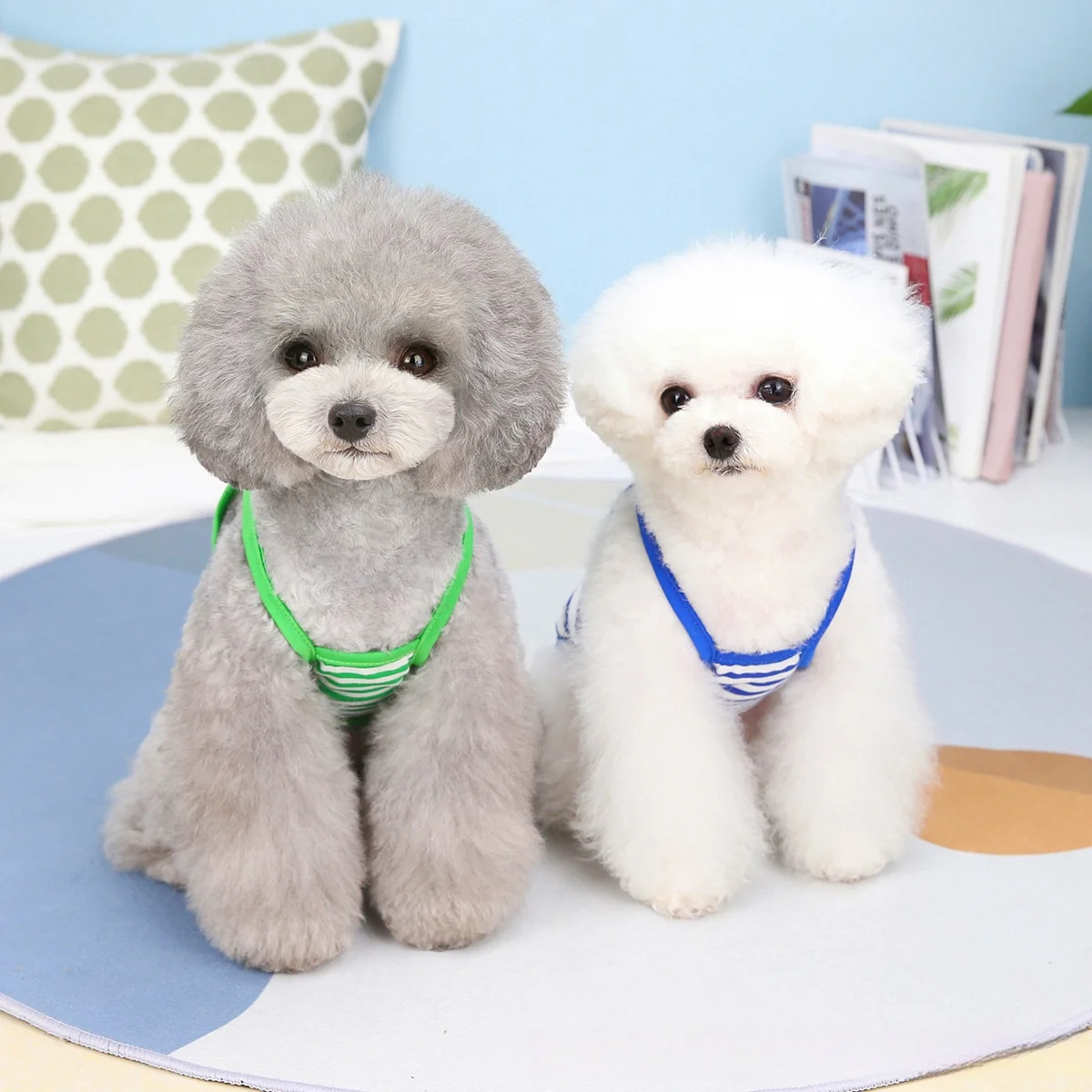 다채로운 색상의 강아지 쿨링 셔츠, 통기성 좋은 여름용 면 소재, 스트랩 스트라이프 디자인의 시원하고 가벼운 테디 고양이 애완동물 옷