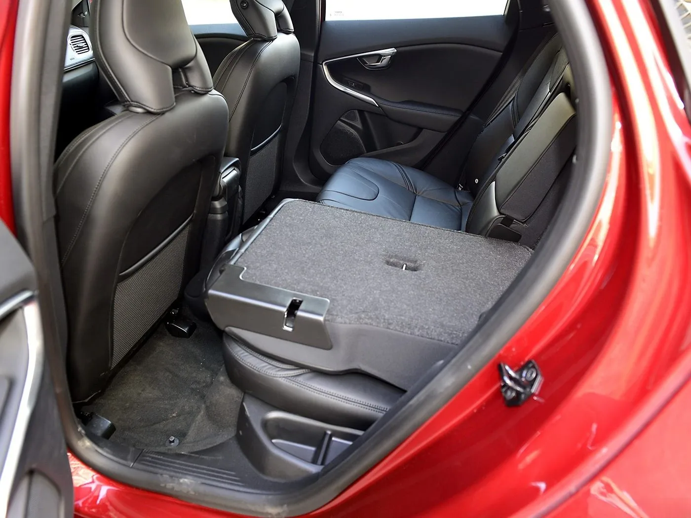 Volvo V40 2012 2013 2014 2015 2016 2017 2018 2019 2020 풀 세트 나파 가죽 맞춤형 카시트 커버 인테리어 액세서리