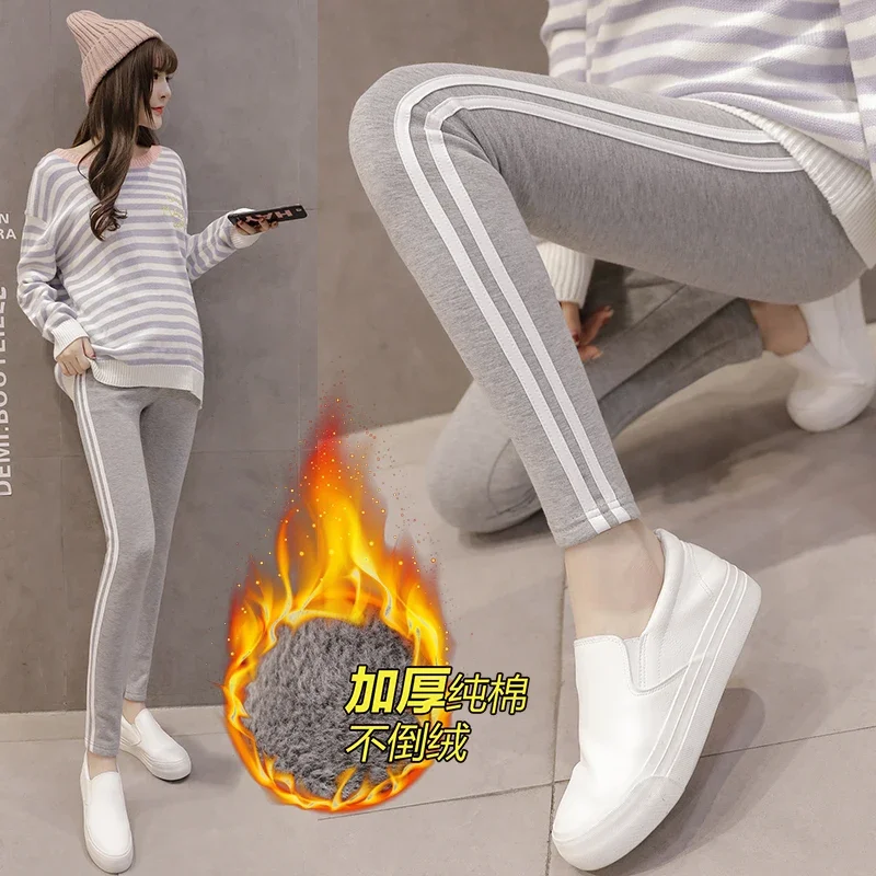 Winter maternity clothes plus velvet leggings high elastic stitching warm pants soft thick cotton trousers for pregnancy 2