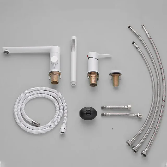 ก๊อกน้ําอ่างอาบน้ําทองแดงเต็มรูปแบบกระบอกด้านข้างแยกชุดสามชิ้นอ่างอาบน้ําเคาน์เตอร์ฝักบัวก๊อกน้ําสีขาวหมุนได้ 360 องศา 6