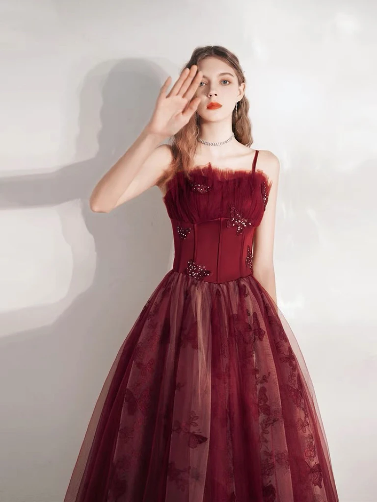 

Burgundy Celebrity Dresses Spaghetti Strap Print Beading Applique A Line Women Wedding Formal Party Bridesmaid Prom Gowns