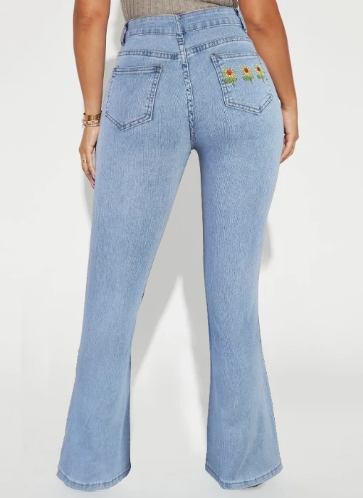 Women's Straight Leg Jeans 2023 Fashion High Waisted Pocket Design with Floral Embroidery Tight Fitting Denim Micro Flared Pants women s pants 2023 autumn winter new fashion and casual versatile high waist flower embroidered tight denim micro flared pants