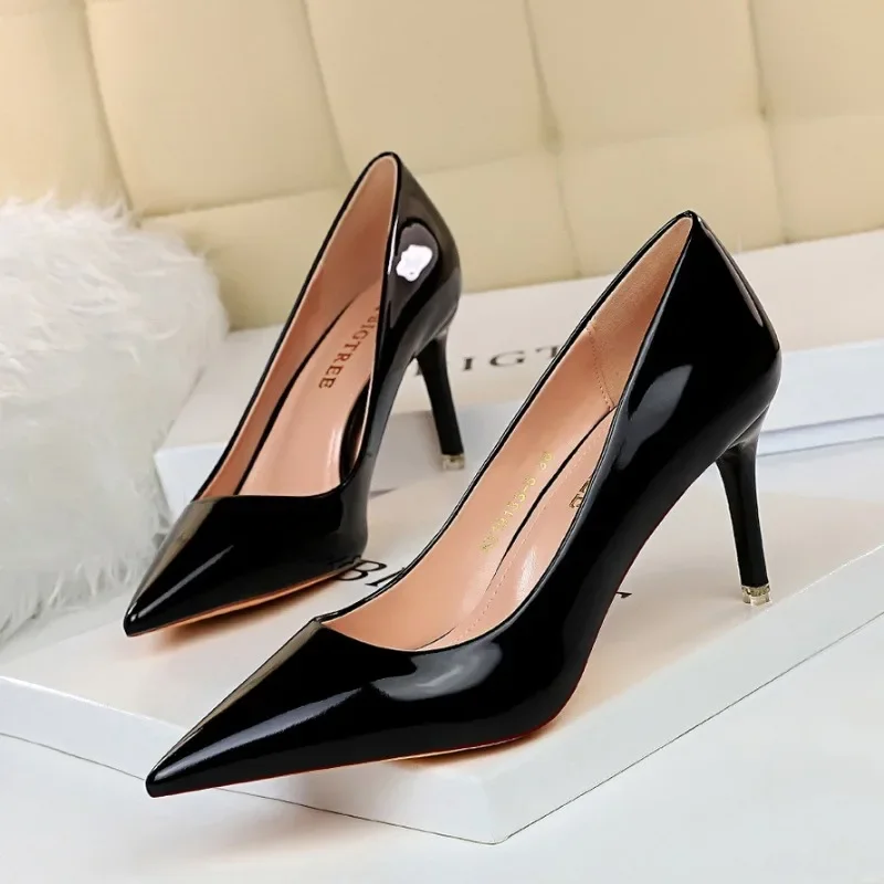

Plus Size 34-43 Patent Leather Women Office Shoes Shallow Fashion Women Pumps Pointed Toe Sexy High Heel Dress Party Shoes Woman