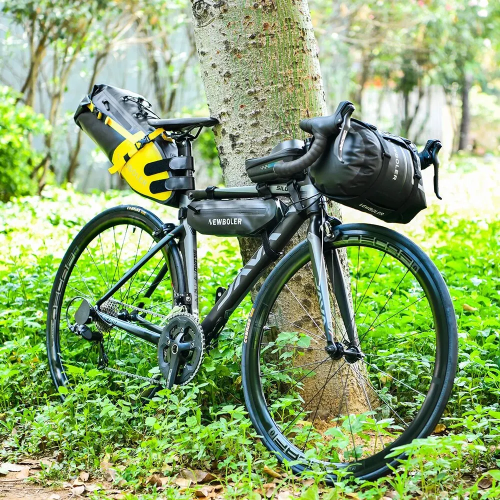 ネイバーフッド BICYCLE HANDLEBAR BAG F ブラック ネイバーフッド BICYCLE HANDLEBAR BAG F ブラック NEIGHBORHOOD