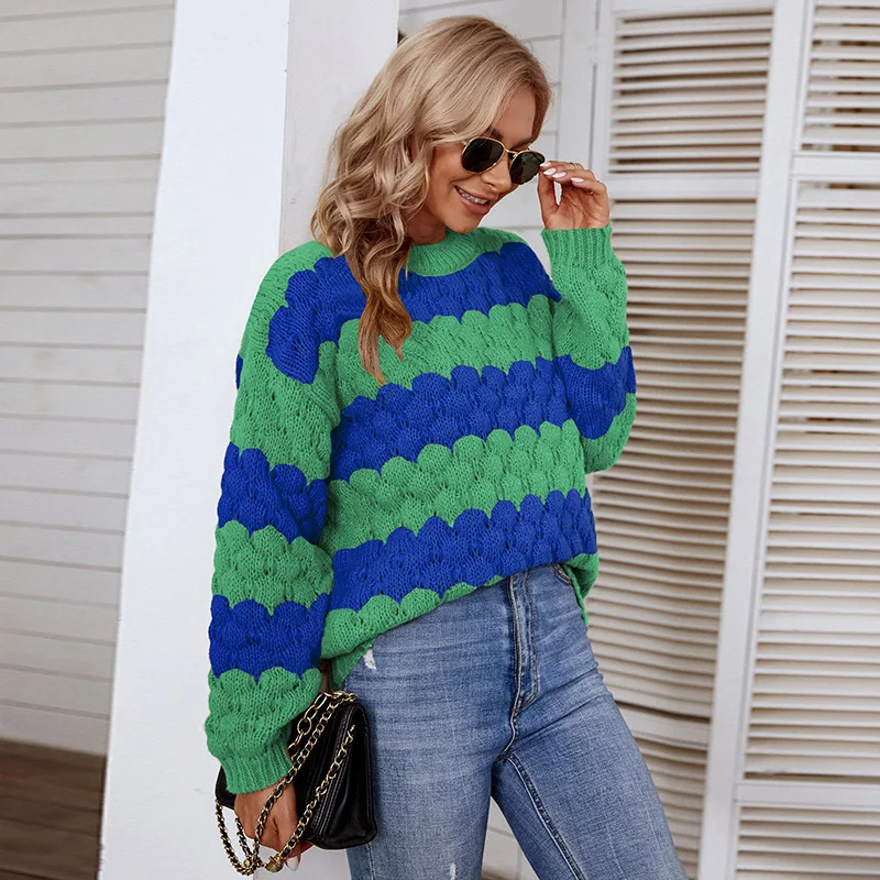 Рисунок 2 - Женский трикотажный свитер с круглым