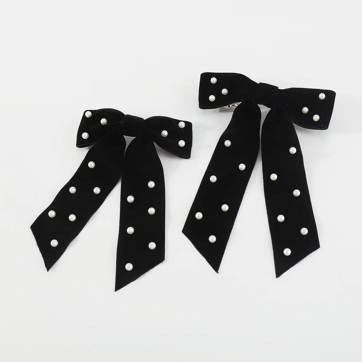 Рисунок 4 - Заколка для волос с бантом для девушек