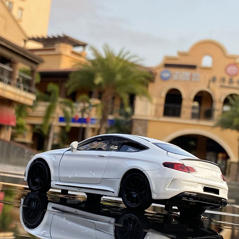 1:32 벤츠 C63S 쿠페 합금 럭셔리카 로고 모델, 다이캐스트 금속 장난감 차량, 자동차 모델 컬렉션 시뮬레이션 사운드 및 라이트, 어린이 선물