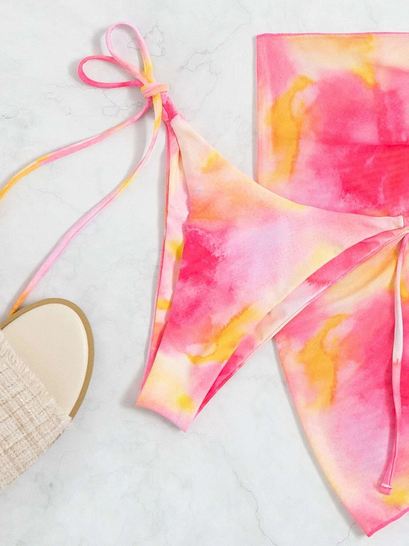 Рисунок 6 - Купальник-Бикини на косточках с цветочным принтом