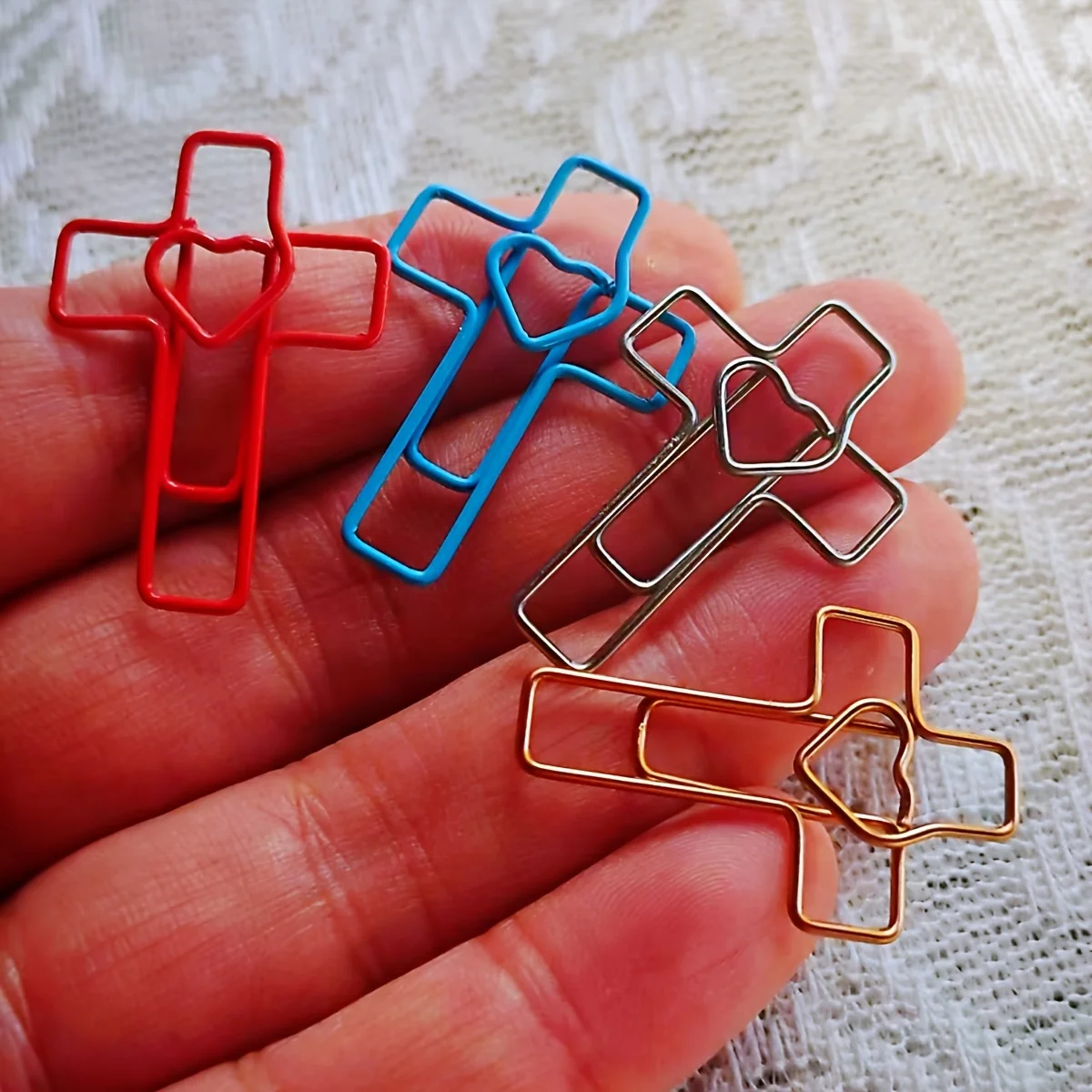 25Pcs 크로스 하트 종이 클립 여러 가지 빛깔의 종교 북마크 기독교 성경 저널링 사무실 학교 스크랩북 세례 선물