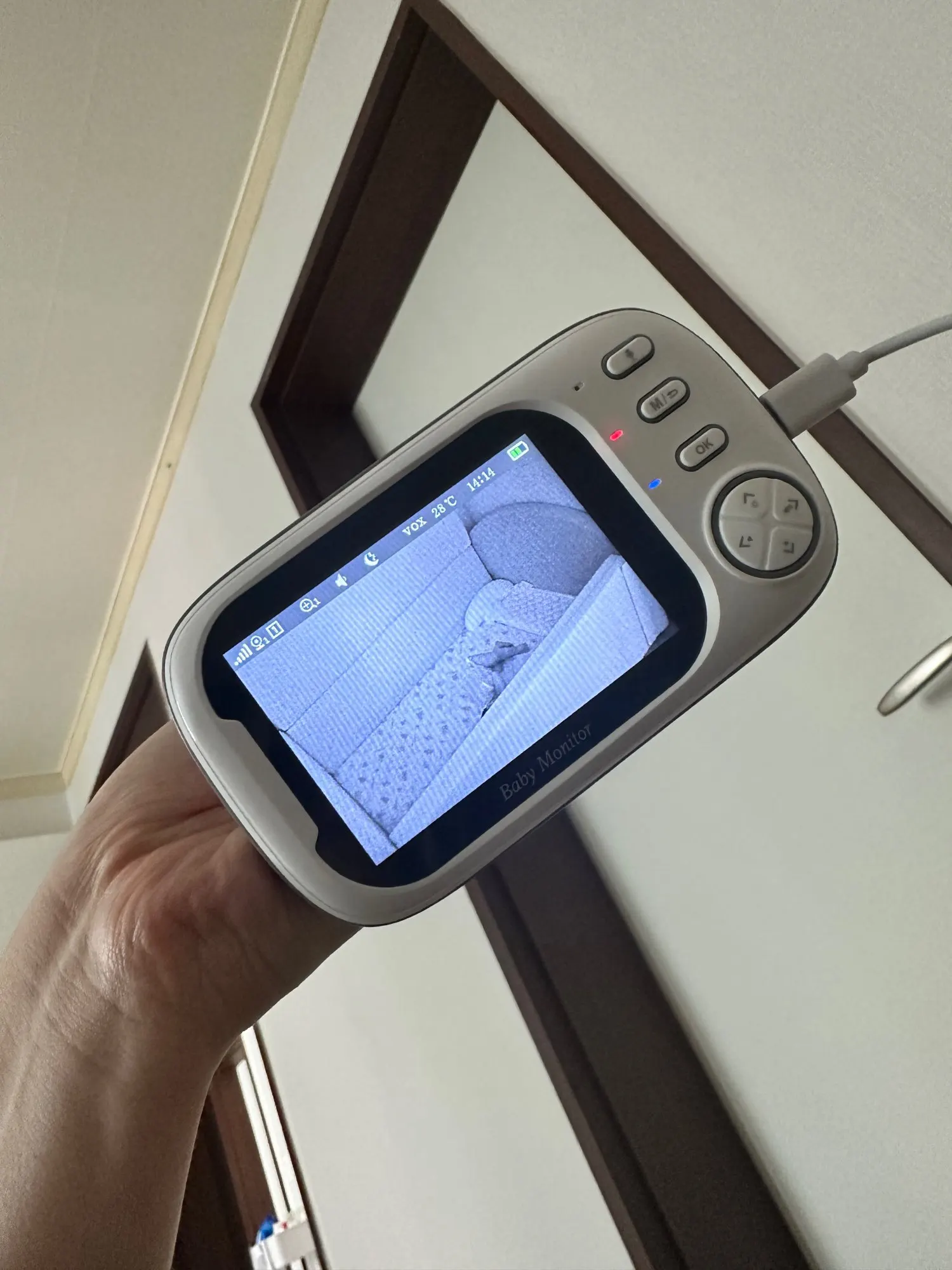 Cdycam New 3.5 inch Wireless Video Baby Monitor Night Vision Temperature Monitoring 2 Way Audio Talk Baby Nanny Security Camera photo review