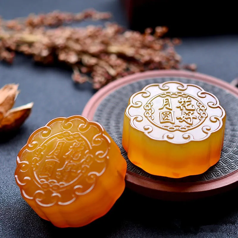 

Chalcedony Moon Cake Decoration Mid-Autumn Festival Gift Flower Moon round Agate Moon Cake with Gift Box