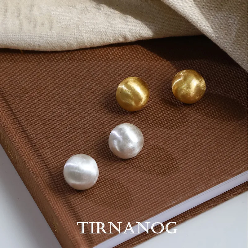 

European and American Fashion Retro Classic Contracted Metal Hemisphere Wiredrawing Earrings Women Jewelry Gifts