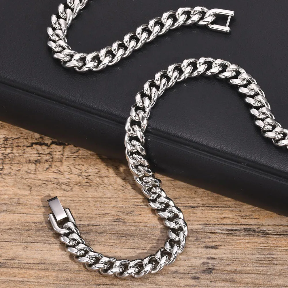 GTHIC Medusa hanger Gorgon slang reptiel Griekse mythologie hanger met ketting roestvrij staal sieraden cadeau, Metaal GTHIC Medusa hanger Gorgon slang reptiel Griekse mythologie hanger met ketting roestvrij staal sieraden cadeau, Metaal