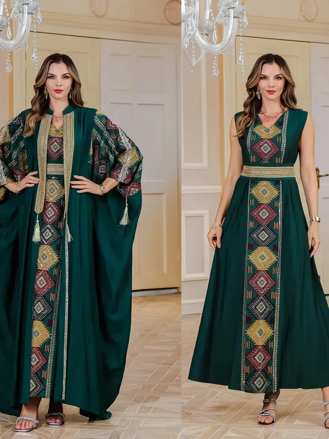 جلابية كحلية بطابع تراثي